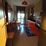 Isola Di Grazia Apartment