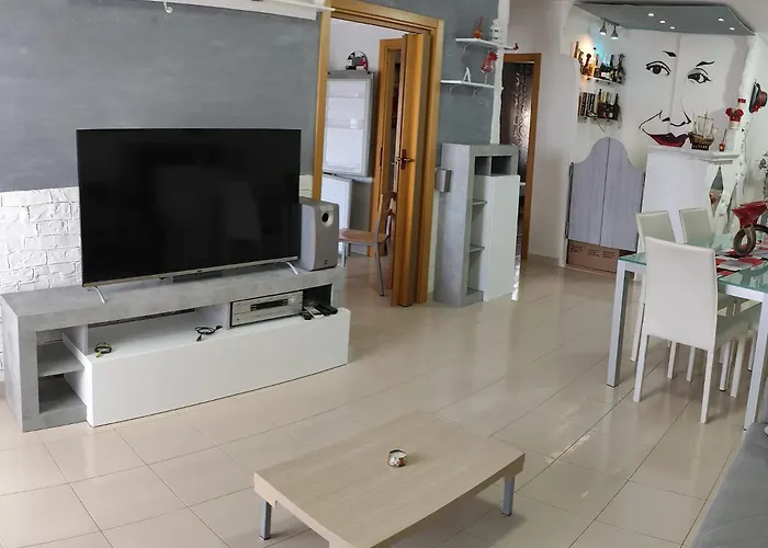 Isola Di Grazia 아파트