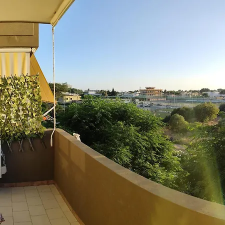 Isola Di Grazia Apartment
